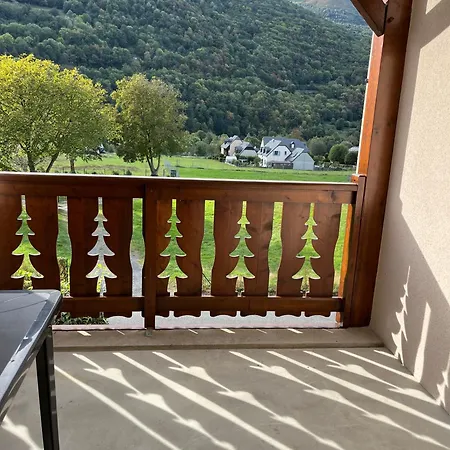 Appartement V De Roland Luz *